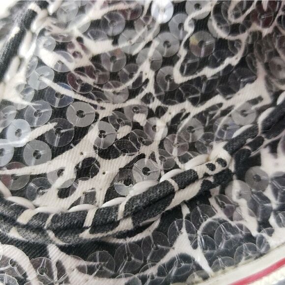 Sequin Sperry  - Picture 7 of 7